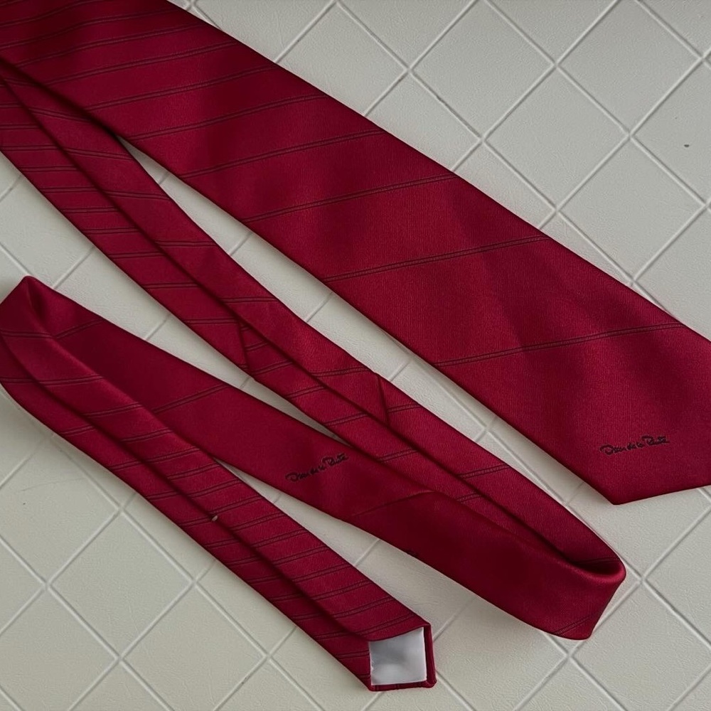 Oscar de la Renta Red Tie with Subtle Stripes